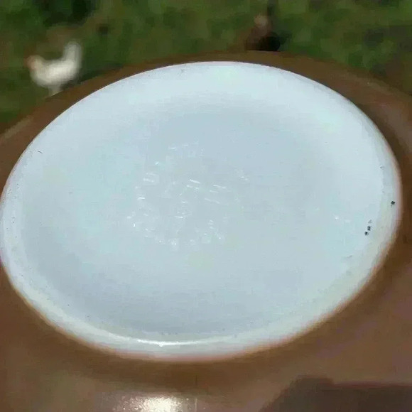 Vintage Pyrex 22K Gold on Brown "Early American" 444 Cinderella Bowl, 4 … - Picture 4 of 7